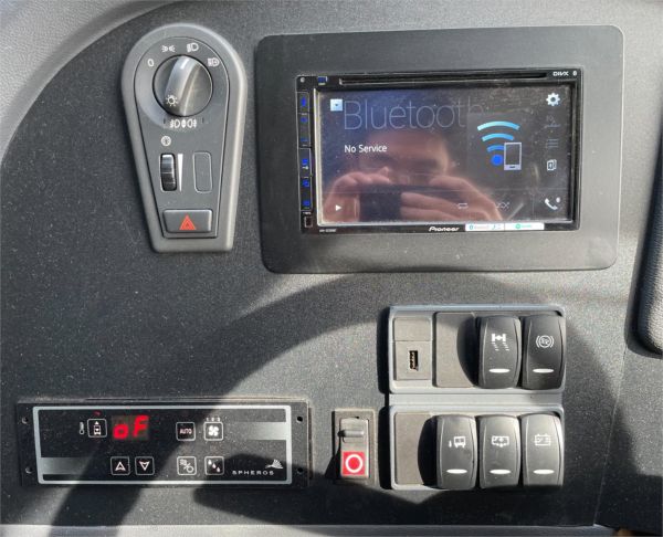 2024 Volvo XC40 Plus B4 image