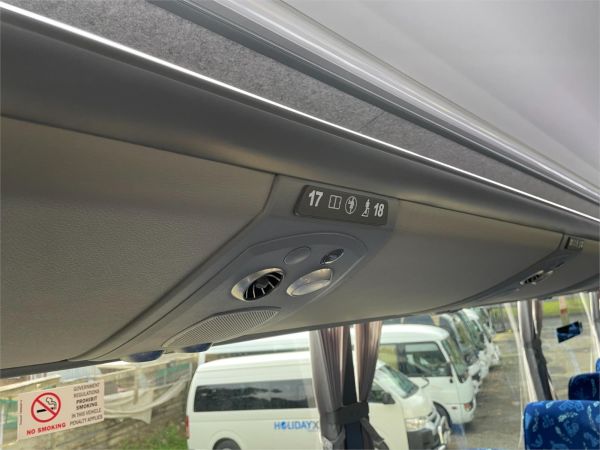 2024 Volvo XC40 Plus B4 image