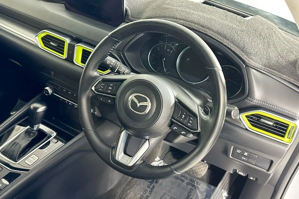 2022 Mazda CX-5 KF Series Touring Active image