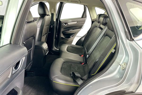 2022 Mazda CX-5 KF Series Touring Active image