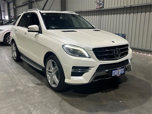 2012 Mercedes-Benz M-Class Wagon W166 ML500 image