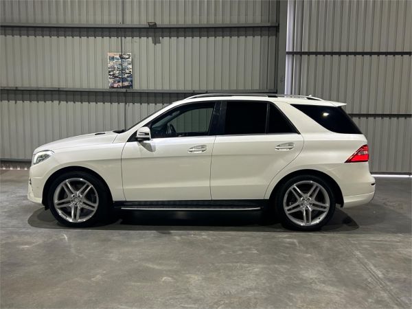 2012 Mercedes-Benz M-Class Wagon W166 ML500 image