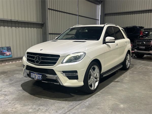 2012 Mercedes-Benz M-Class Wagon W166 ML500 image