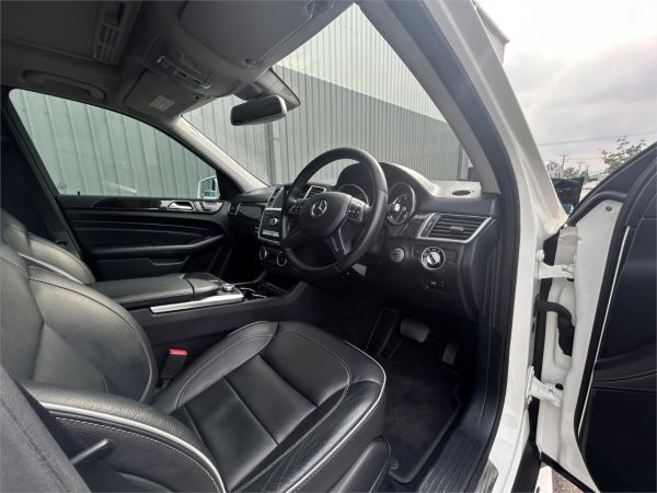 2012 Mercedes-Benz M-Class Wagon W166 ML500 image