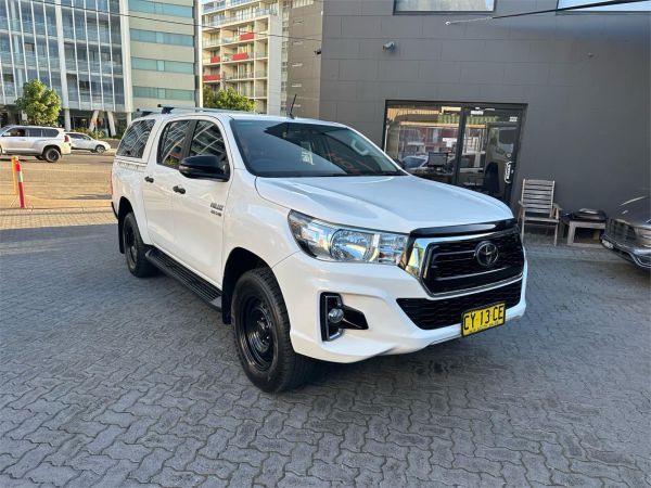 2020 TOYOTA HILUX DOUBLE CAB P/UP GUN136R MY19 UPGRADE SR HI-RIDER image