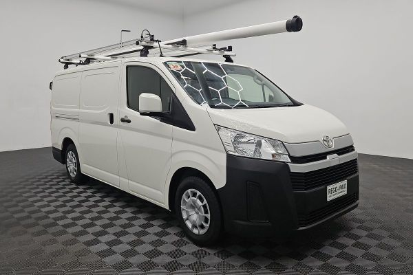 2021 Toyota Hiace GDH300R  image