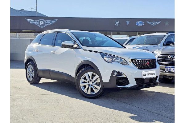 2018 Peugeot 3008  Active image