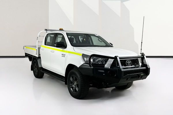 2025 Toyota HILUX SR (4x4) GUN126R RC 4X4 image