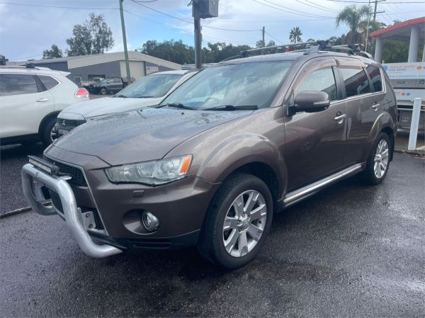 2012 MITSUBISHI OUTLANDER 4D WAGON ZH MY12 VR-X (7 SEAT) image