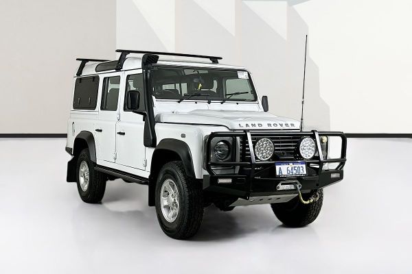 2011 Land Rover DEFENDER 110 (4x4) MY11 image