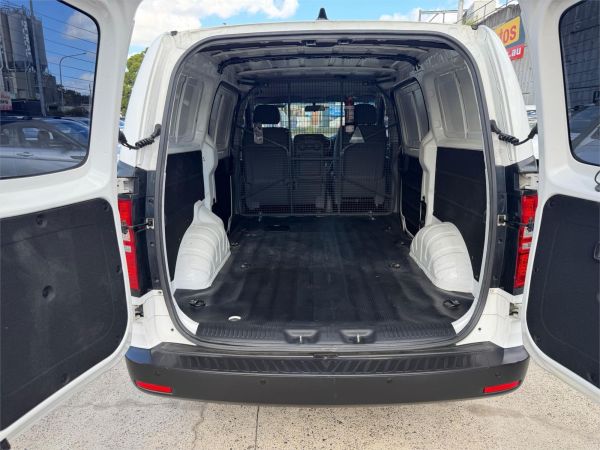 2019 Hyundai iLoad Van TQ4 MY19 image