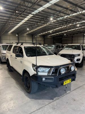 2020 Toyota Hilux Utility GUN126R SR image