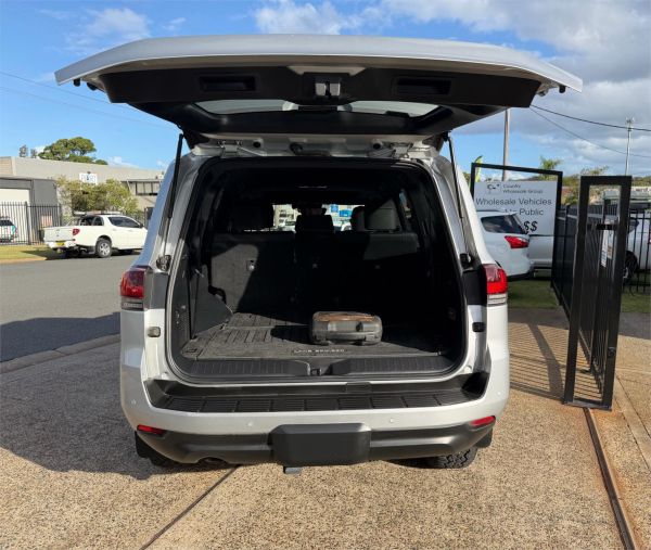 2022 Toyota Landcruiser FJA300R VX image