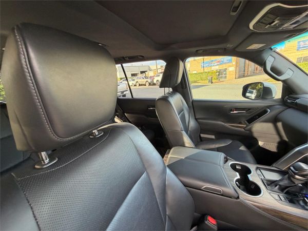 2022 Toyota Landcruiser FJA300R VX image