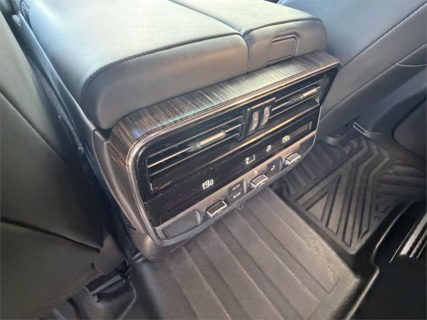 2022 Toyota Landcruiser FJA300R VX image