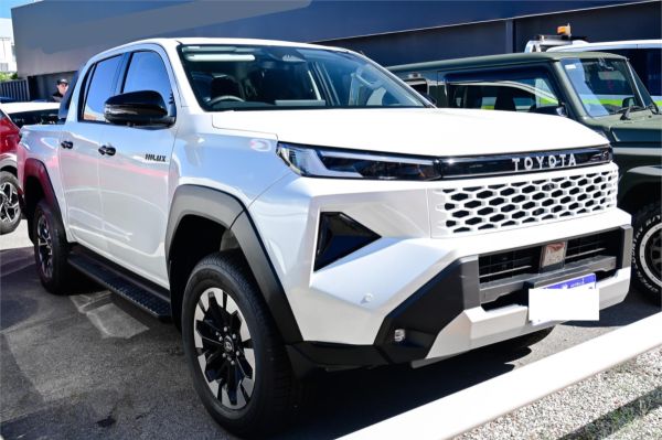 2026 Toyota Hilux Utility GUN227R SR5 48V image