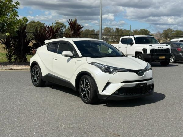 2018 Toyota C-HR SUV ZYX10 S LED PACKAGE image