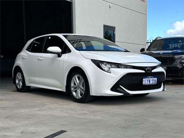 2019 Toyota Corolla Hatchback MZEA12R Ascent Sport image