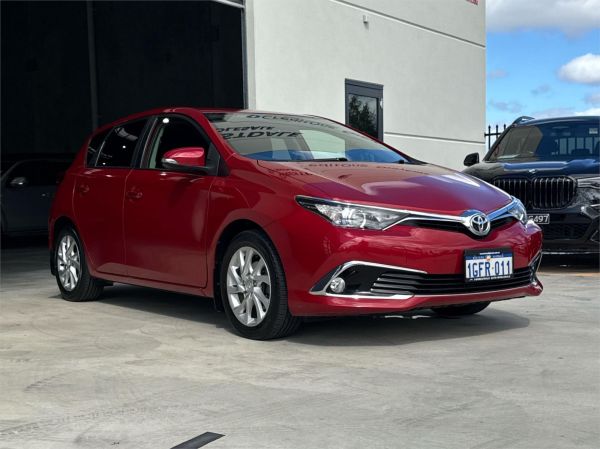 2016 Toyota Corolla Hatchback ZRE182R Ascent Sport image