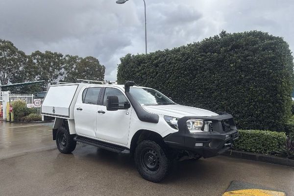 2020 Toyota Hilux SR GUN126R 4X4 image