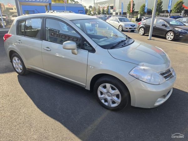 2011 Nissan Tiida C11 ST image