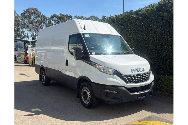 2022 Iveco Daily  35S14V image
