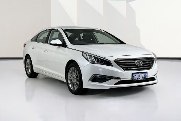 2015 Hyundai Sonata  Active image