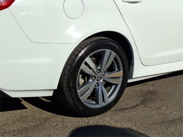 2014 Holden Commodore Sedan VF MY15 SV6 image