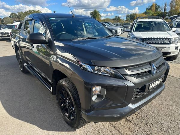 2023 Mitsubishi Triton MR GLX-R image
