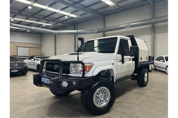 2022 Toyota Landcruiser VDJ79R Workmate image
