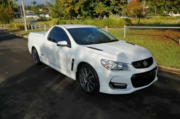 2017 Holden Ute VF II MY17 SS White 6 Speed Manual Utility image