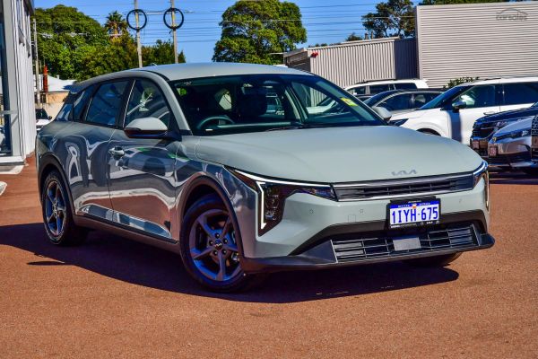 2025 Kia K4 CL4M S image