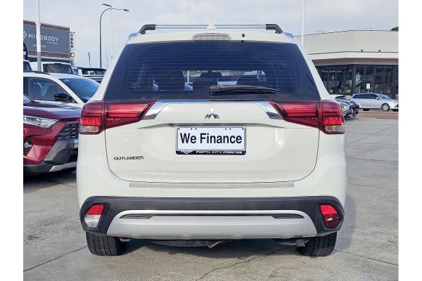 2018 Mitsubishi Outlander ES ZL image