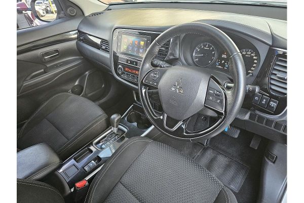2018 Mitsubishi Outlander ES ZL image