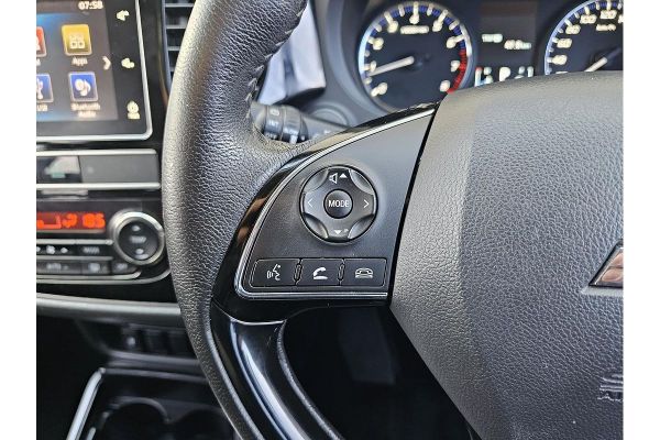 2018 Mitsubishi Outlander ES ZL image