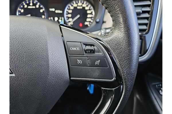 2018 Mitsubishi Outlander ES ZL image