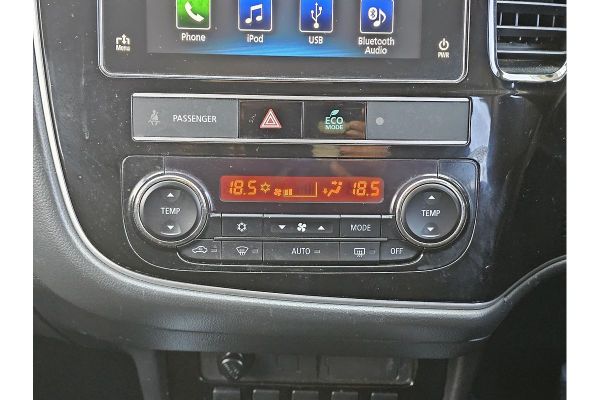 2018 Mitsubishi Outlander ES ZL image