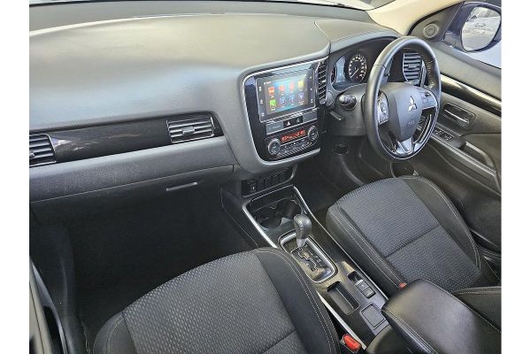 2018 Mitsubishi Outlander ES ZL image