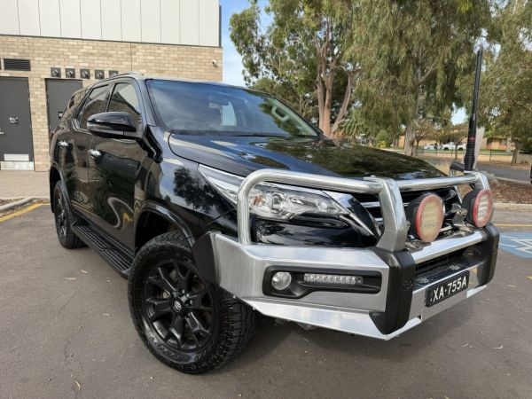 2018 Toyota Fortuner GUN156R MY18 GXL Black 6 Speed Automatic Wagon image