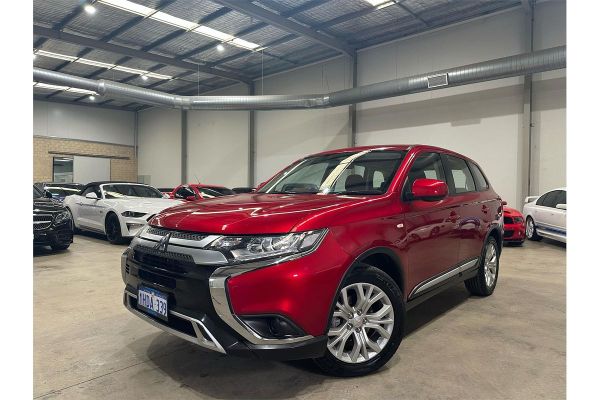 2020 Mitsubishi Outlander ZL ES image