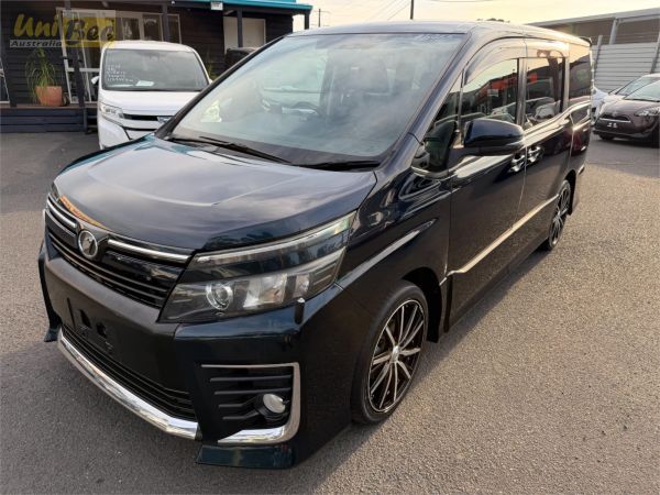 2014 Toyota Voxy Wagon ZRR80W 2.0l image