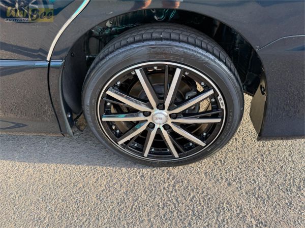 2014 Toyota Voxy Wagon ZRR80W 2.0l image