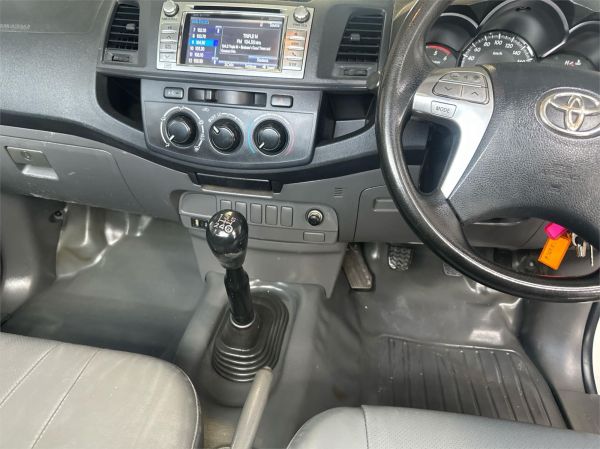 2015 TOYOTA HILUX C/CHAS KUN16R MY14 WORKMATE image