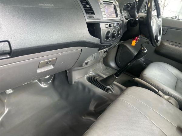 2015 TOYOTA HILUX C/CHAS KUN16R MY14 WORKMATE image