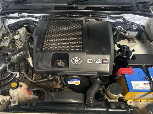 2015 TOYOTA HILUX C/CHAS KUN16R MY14 WORKMATE image