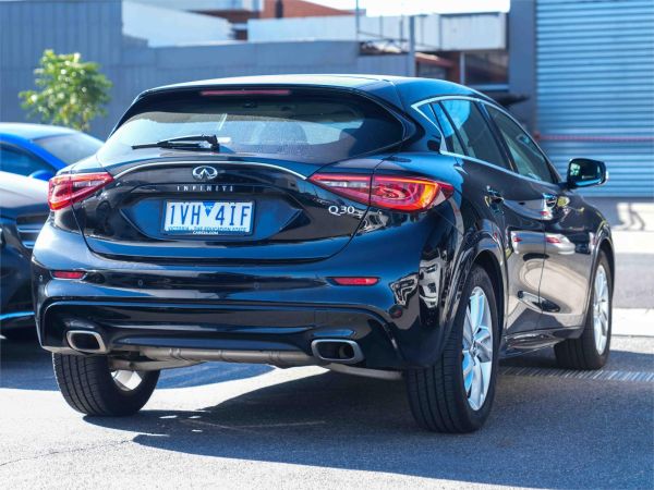 2017 INFINITI Q30 Wagon H15 GT image