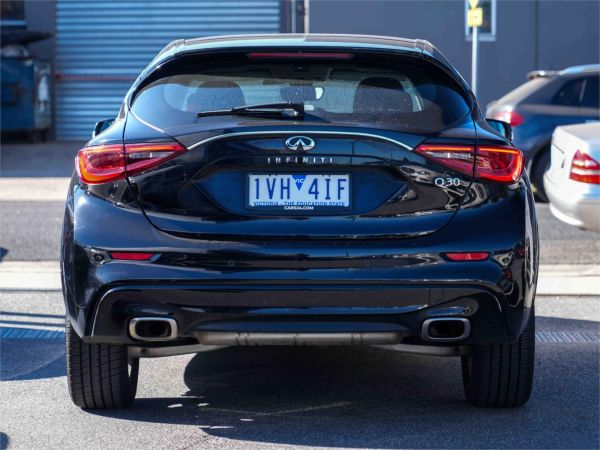 2017 INFINITI Q30 Wagon H15 GT image