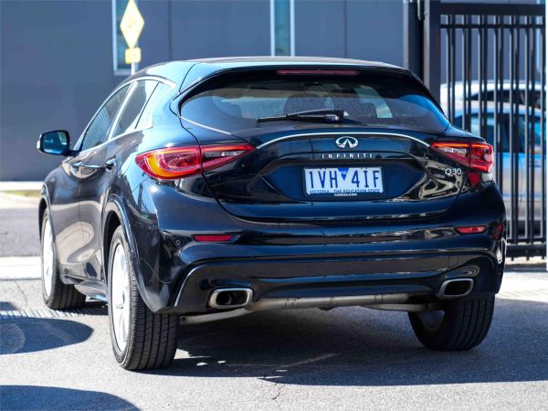 2017 INFINITI Q30 Wagon H15 GT image