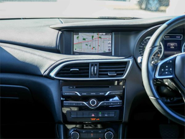2017 INFINITI Q30 Wagon H15 GT image