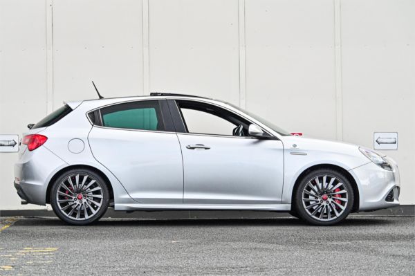2011 Alfa Romeo Giulietta Hatchback Series 0 QV image